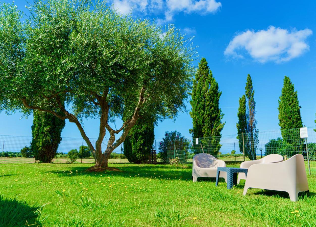 Appartamenti In Residence Villa Santa Maria San Vincenzo Exteriör bild
