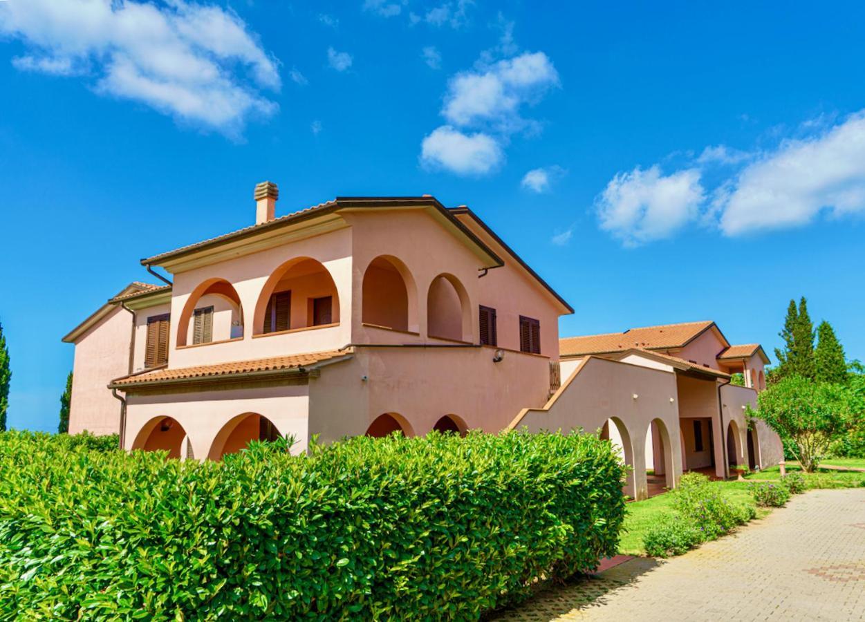 Appartamenti In Residence Villa Santa Maria San Vincenzo Exteriör bild