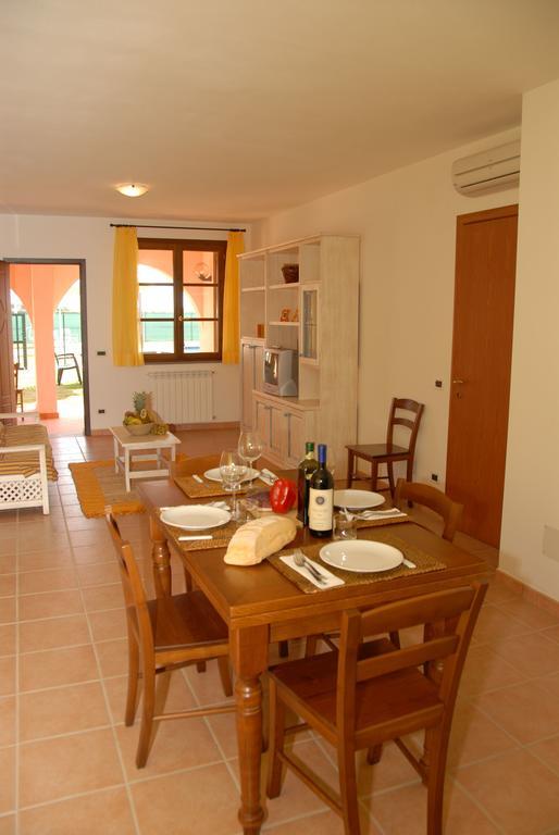 Appartamenti In Residence Villa Santa Maria San Vincenzo Exteriör bild