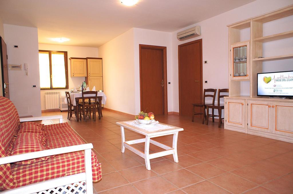Appartamenti In Residence Villa Santa Maria San Vincenzo Exteriör bild